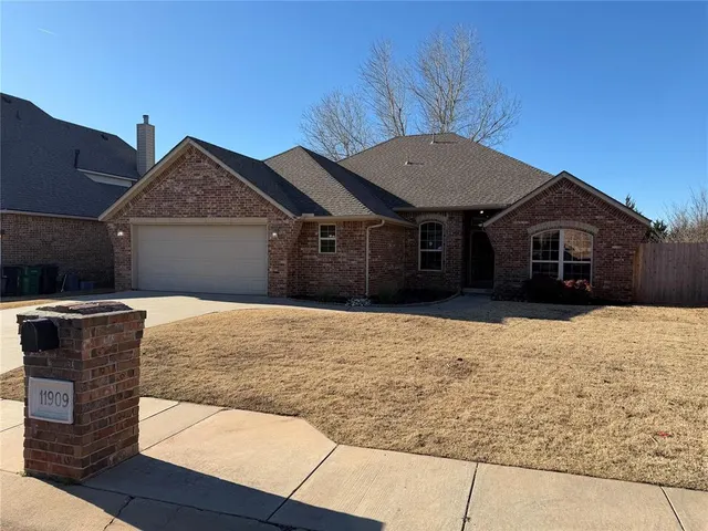 Photo 3 — 11909 Whitney Way, Oklahoma City, OK 73131