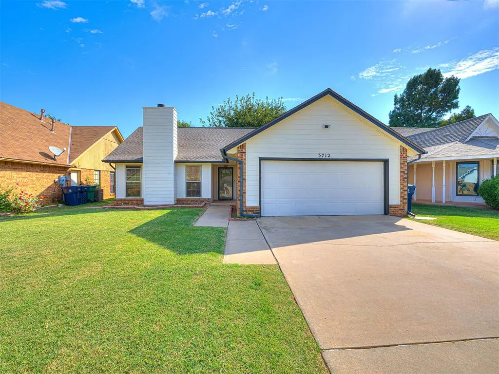 Photo 2 — 3712 Summerwind Avenue, Oklahoma City, OK 73179
