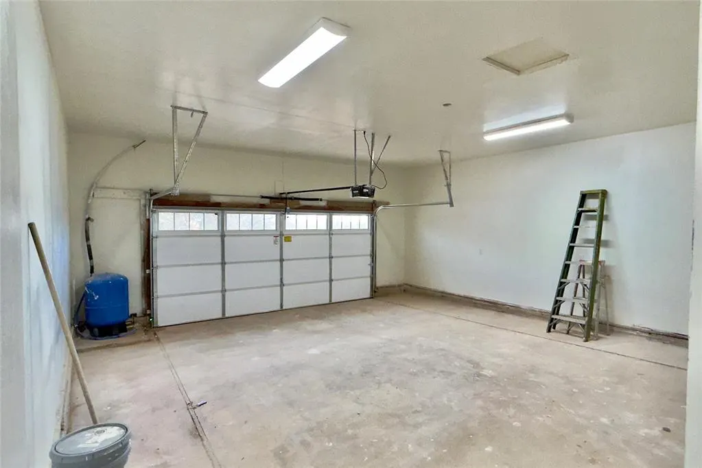 Photo 27 — 9710 Hillcrest Drive, Edmond, OK 73025