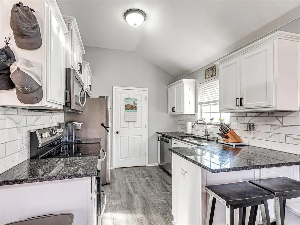 Photo 15 — 229 Spring Creek Road, Oklahoma City, OK 73117