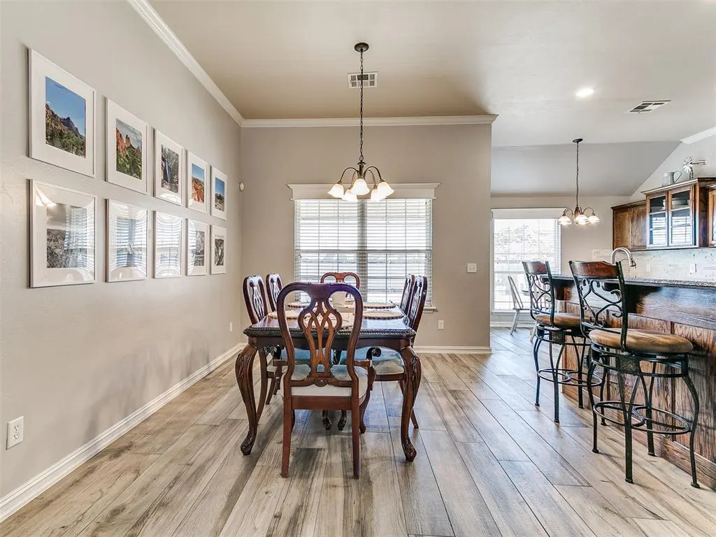 Photo 8 — 1905 Breakers West Boulevard, Yukon, OK 73128
