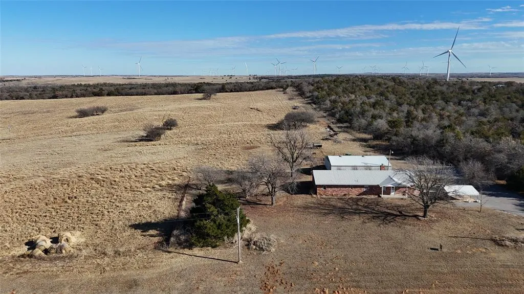 Photo 32 — 40001 Us Highway 281 Highway, Apache, OK 73006