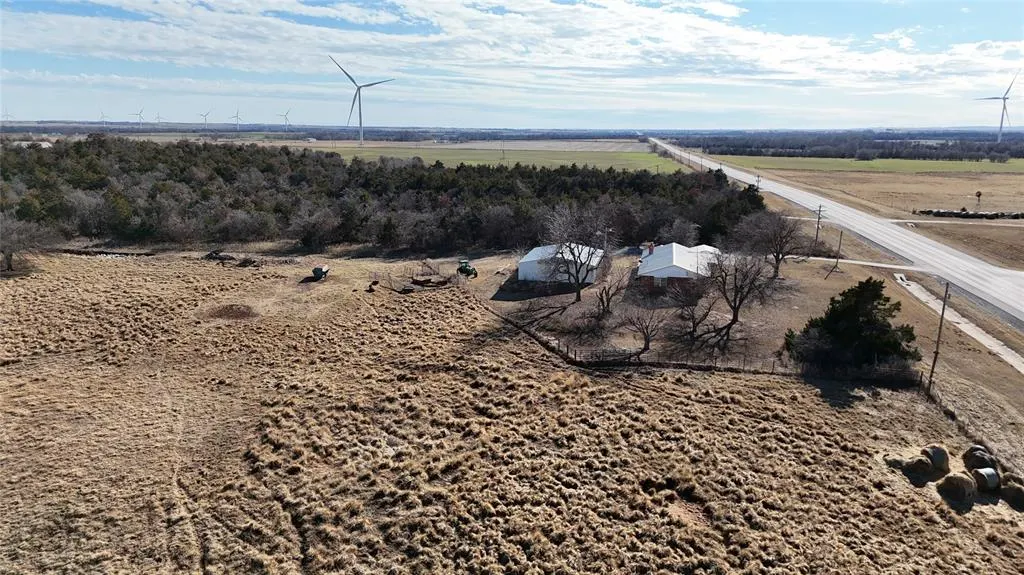 Photo 37 — 40001 Us Highway 281 Highway, Apache, OK 73006