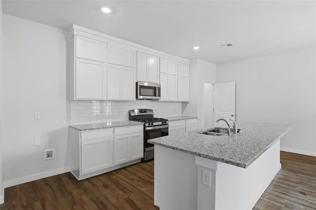 Photo 10 — 861 Stella Trail, Guthrie, OK 73044