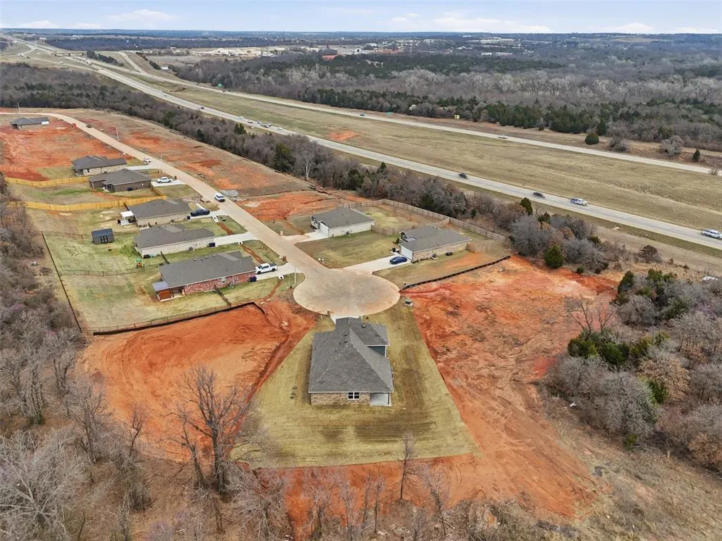 Photo 42 — 861 Stella Trail, Guthrie, OK 73044