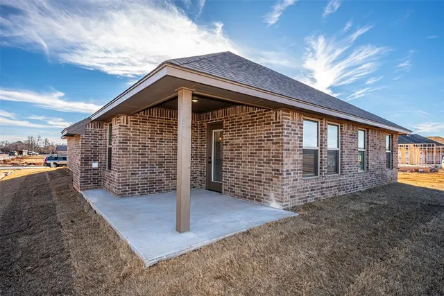 Photo 5 — 10637 SW 18 Street, Yukon, OK 73099
