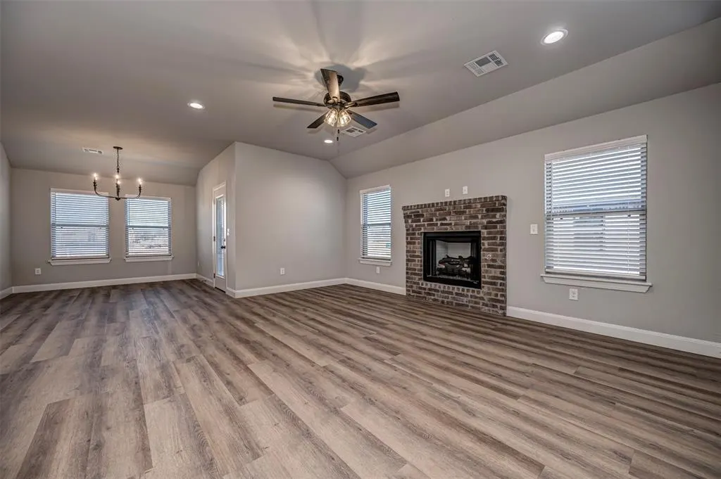 Photo 10 — 10637 SW 18 Street, Yukon, OK 73099