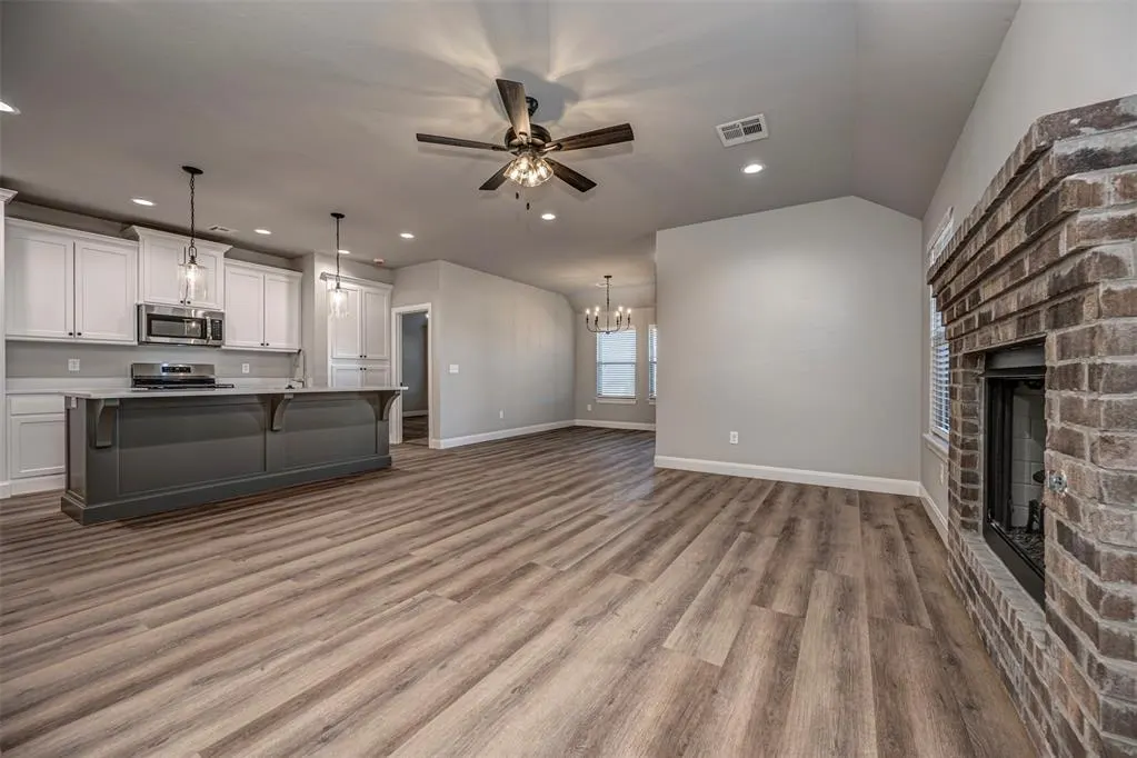 Photo 12 — 10637 SW 18 Street, Yukon, OK 73099