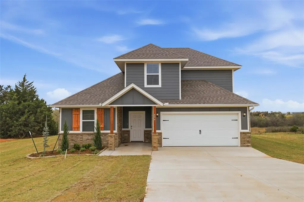 Front exterior — 664 Cumberland Drive, Guthrie, OK 73044