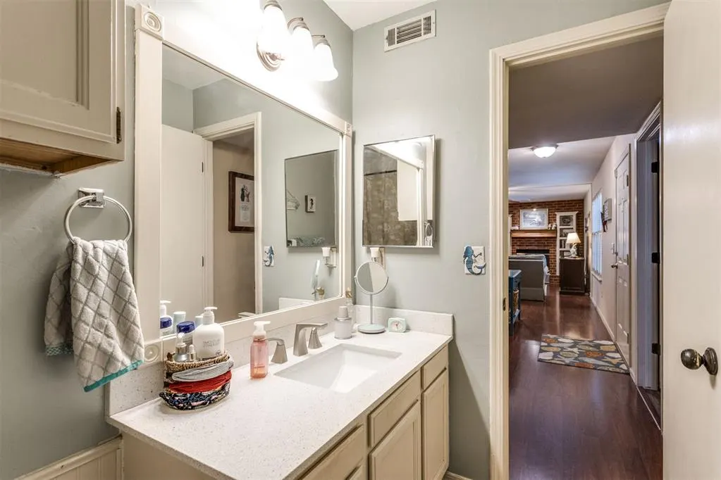 Photo 18 — 4400 Hemingway Drive 144, Oklahoma City, OK 73118