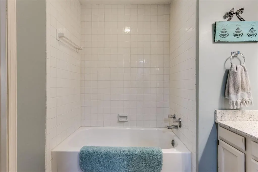 Photo 25 — 4400 Hemingway Drive 144, Oklahoma City, OK 73118