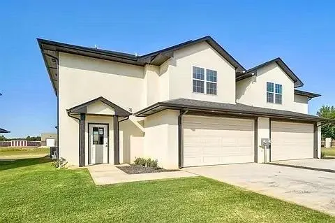 Photo 4 — 617 Abadan Drive A, Edmond, OK 73003