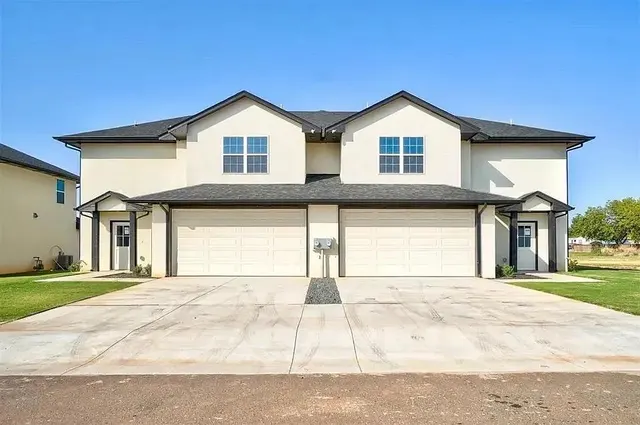 Front exterior — 616 Abadan Drive A, Edmond, OK 73003
