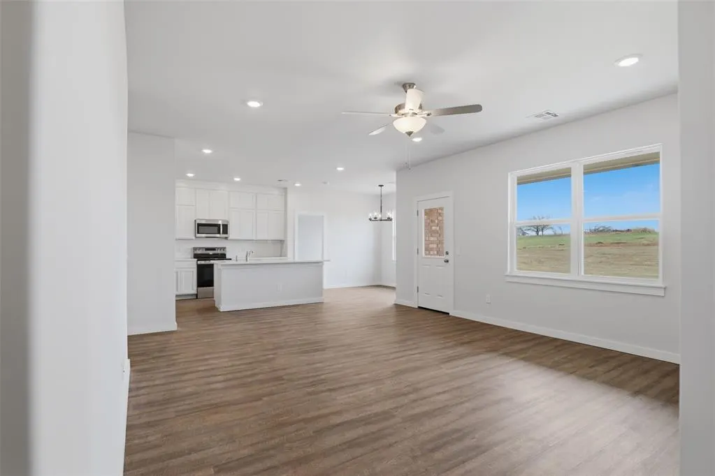 Photo 5 — 545 Cumberland Drive, Guthrie, OK 73044