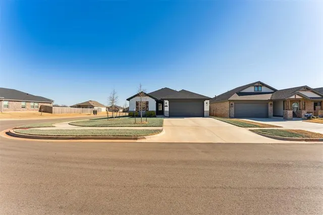 Photo 3 — 3735 Cassidy Drive, Norman, OK 73069