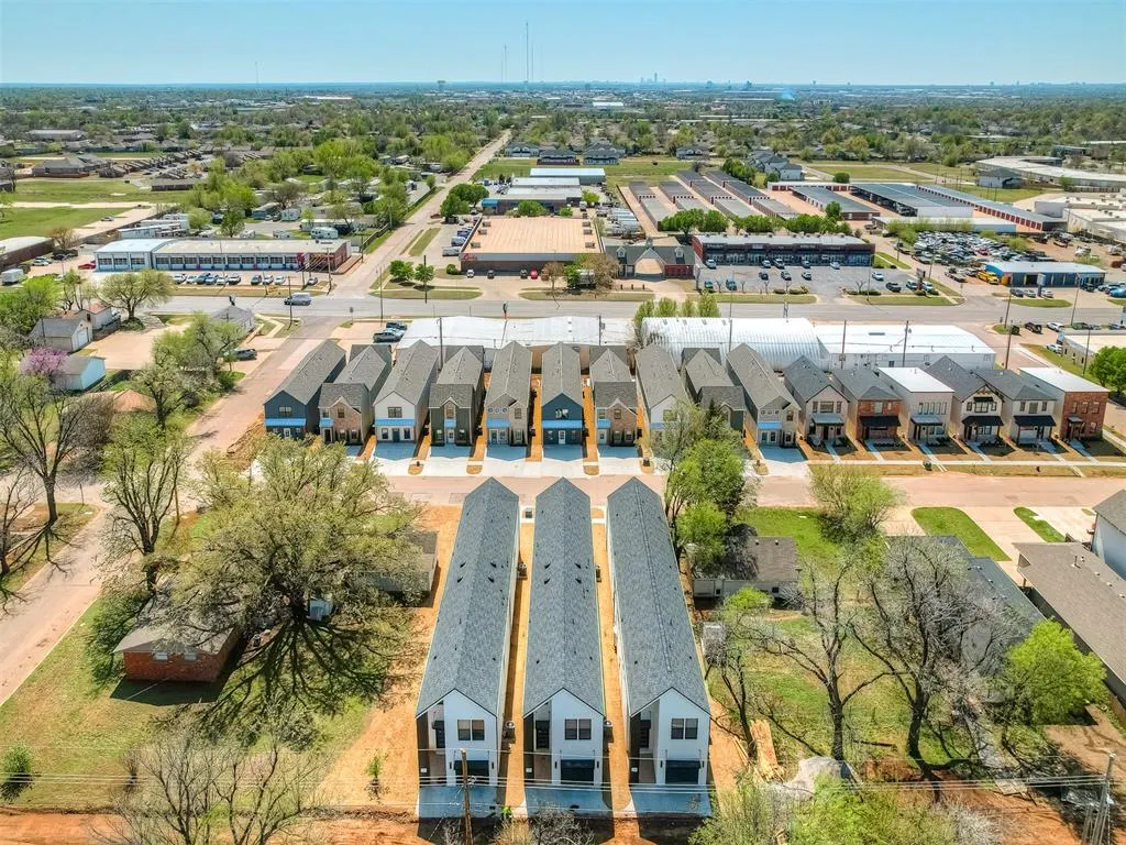 Photo 15 — 611 W 2nd Street, Edmond, OK 73003