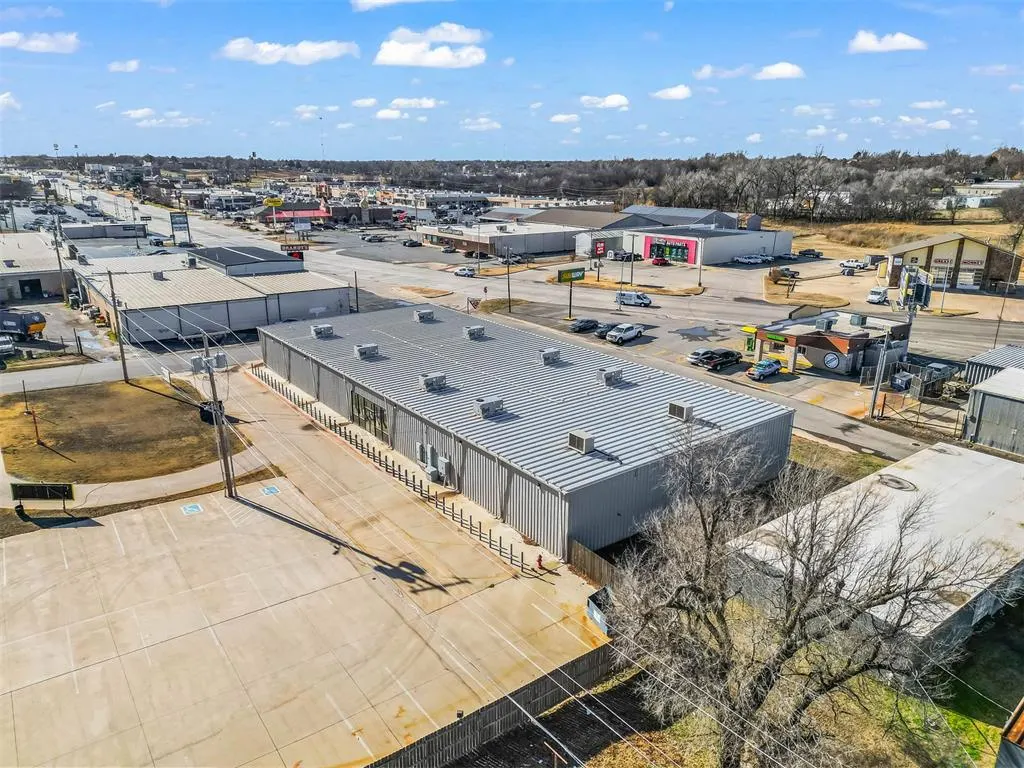 Photo 14 — 1523 Stewart Drive, Chickasha, OK 73018
