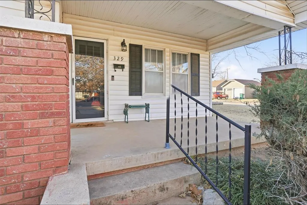 Photo 7 — 329 N Bailey Street, Hobart, OK 73651
