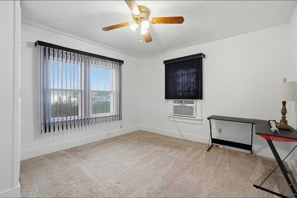 Photo 24 — 329 N Bailey Street, Hobart, OK 73651