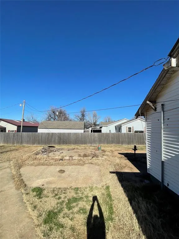 Photo 18 — 325 S 4th Street, Okarche, OK 73762