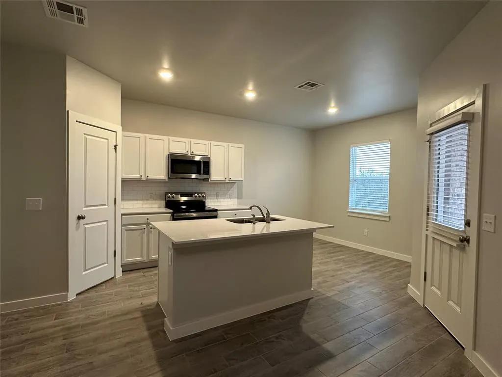 Photo 3 — 18060 Lantana Loop, Newalla, OK 74857