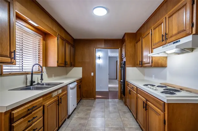 Photo 4 — 401 N Arizona, Weatherford, OK 73096