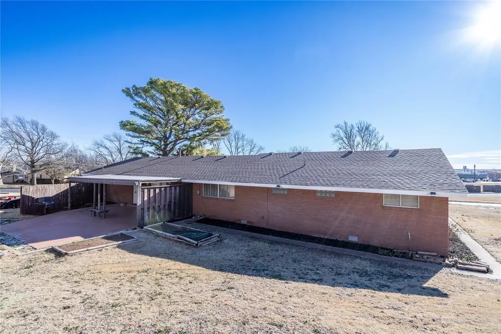 Photo 28 — 401 N Arizona, Weatherford, OK 73096