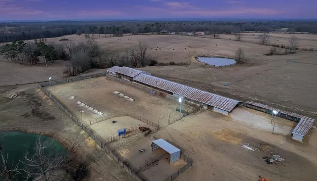 Photo 3 — 2539 Rhoden Road, Broken Bow, OK 74728