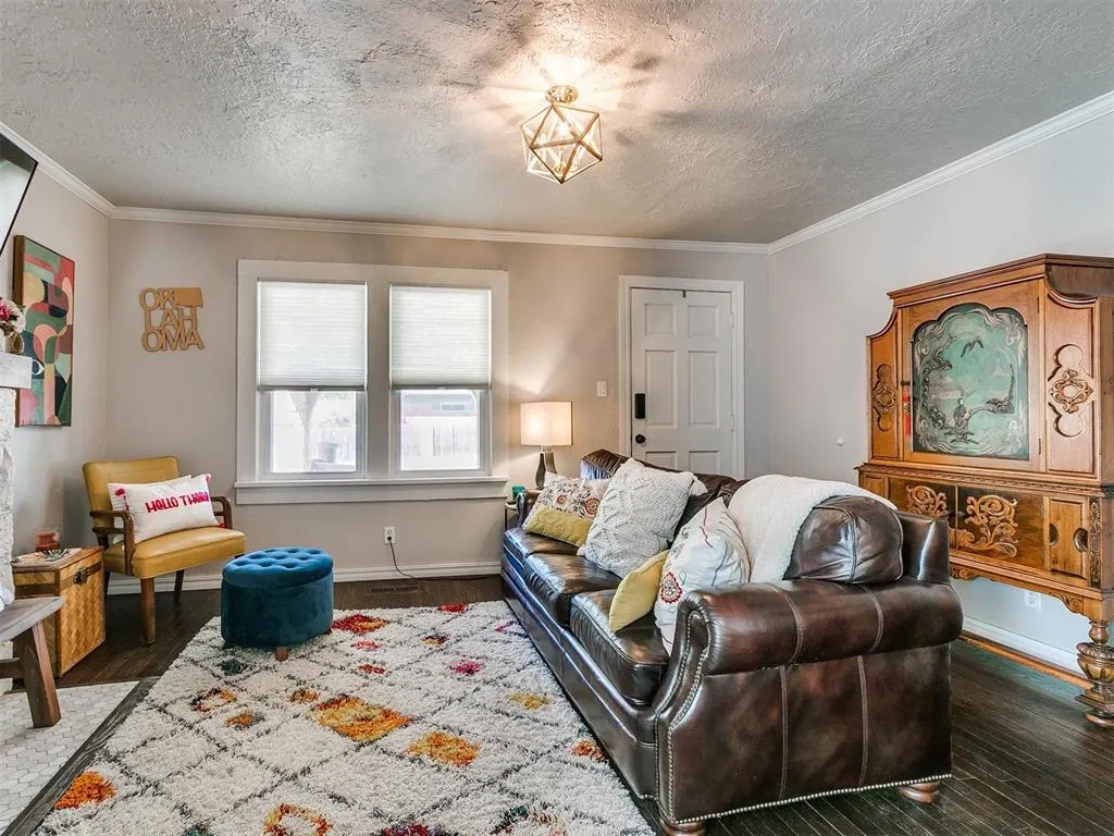 Photo 3 — 734 E Boyd Street, Norman, OK 73071