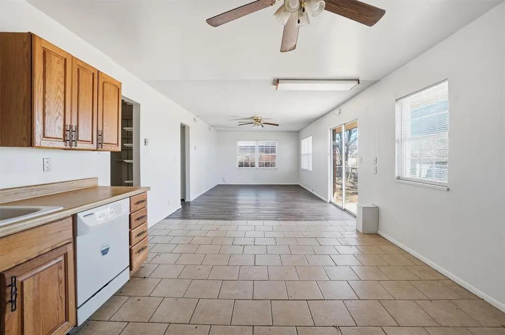 Photo 6 — 212 Iroquois Trail, Burns Flat, OK 73624