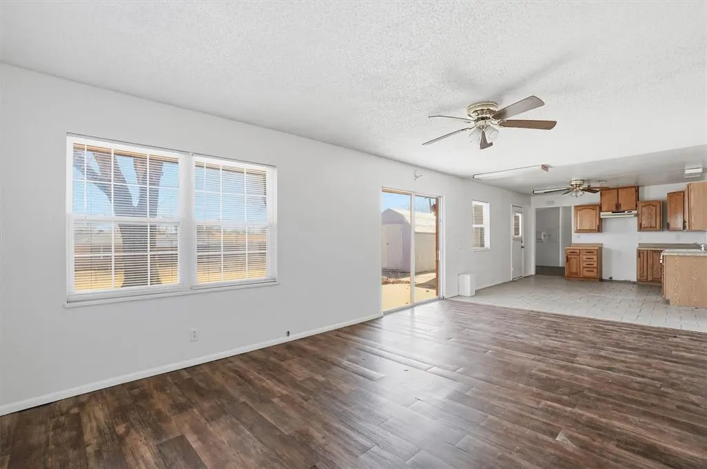 Photo 12 — 212 Iroquois Trail, Burns Flat, OK 73624