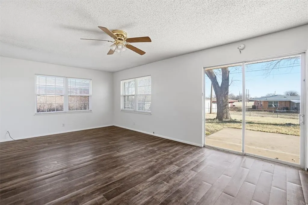 Photo 14 — 212 Iroquois Trail, Burns Flat, OK 73624