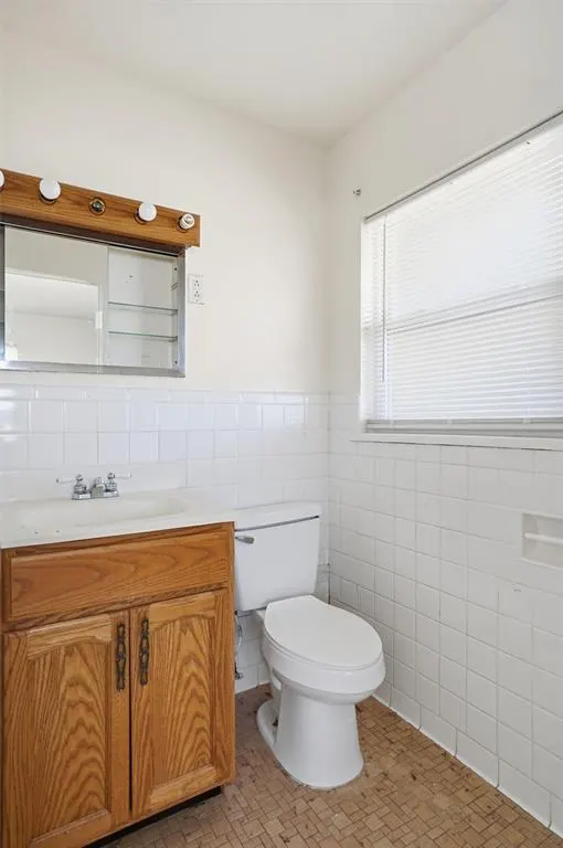Photo 17 — 212 Iroquois Trail, Burns Flat, OK 73624