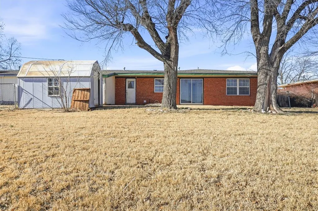 Photo 25 — 212 Iroquois Trail, Burns Flat, OK 73624
