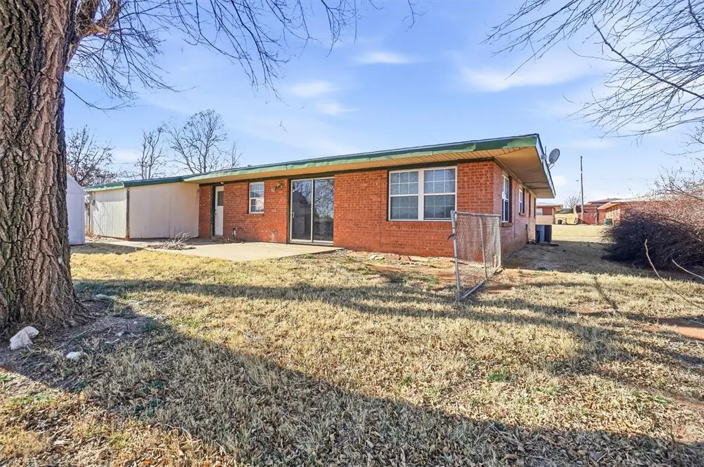 Photo 26 — 212 Iroquois Trail, Burns Flat, OK 73624