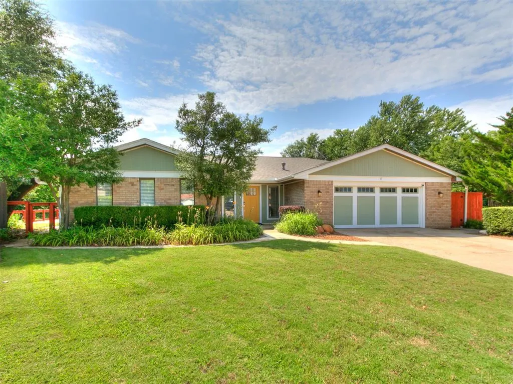Front exterior — 6112 Shaftsbury Road, Oklahoma City, OK 73132