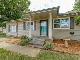 Sold home at 300 N Fretz Avenue