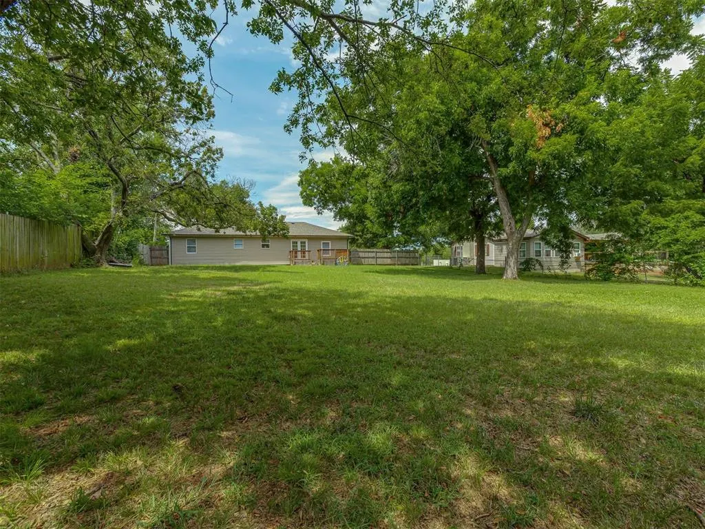 Photo 27 — 300 N Fretz Avenue, Edmond, OK 73003