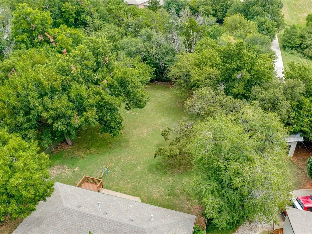 Photo 28 — 300 N Fretz Avenue, Edmond, OK 73003