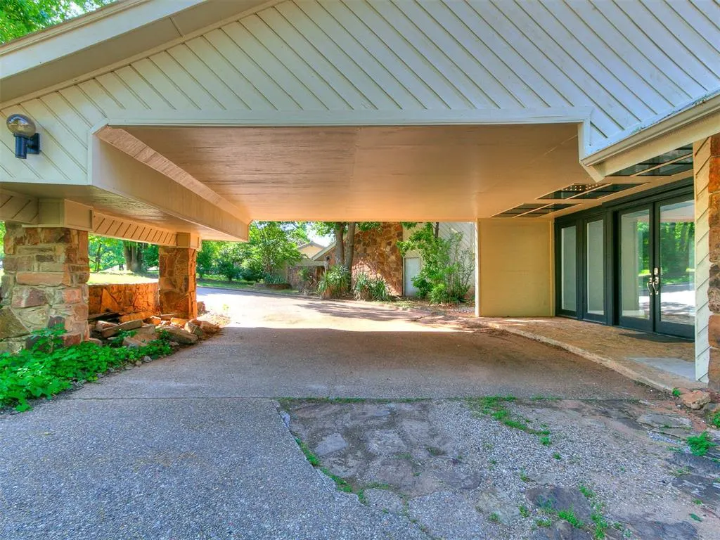 Photo 6 — 913 Oak Tree Drive, Edmond, OK 73025