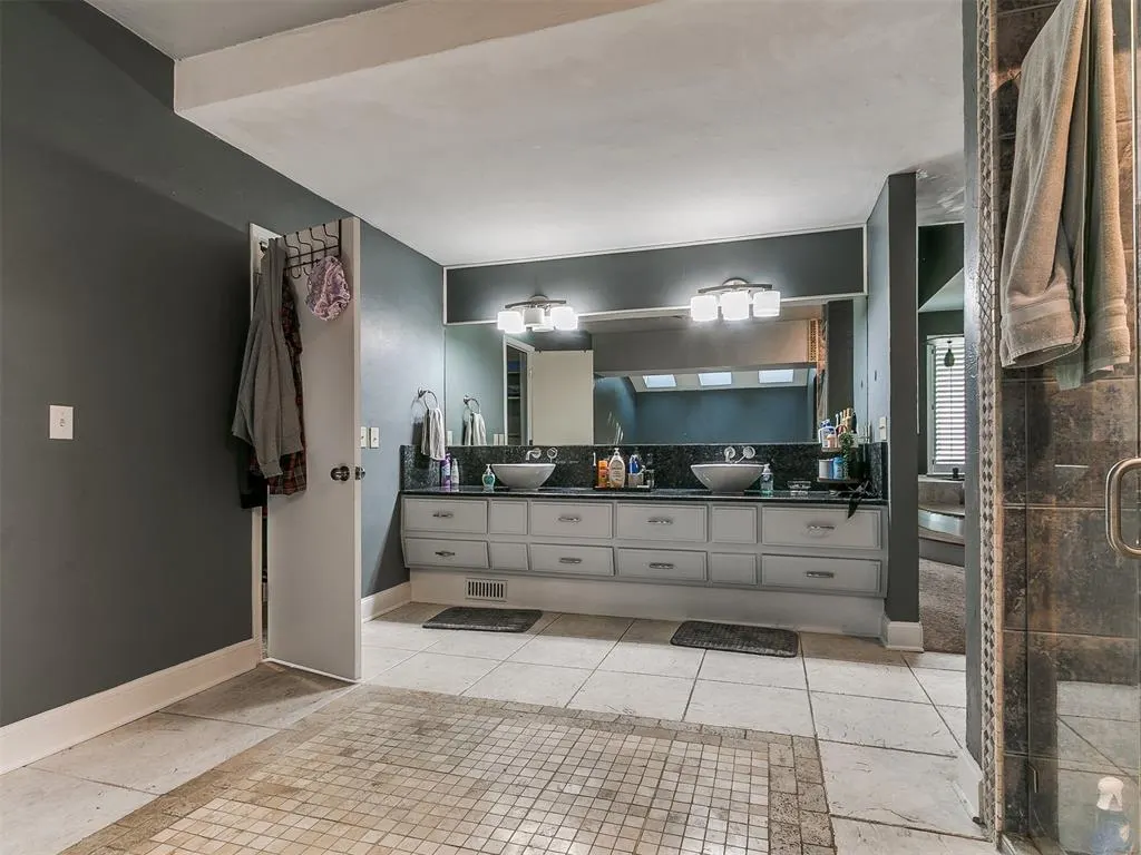 Photo 32 — 913 Oak Tree Drive, Edmond, OK 73025