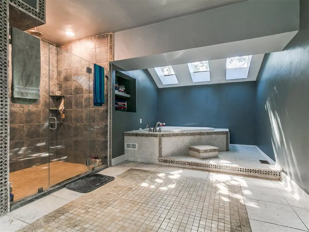 Photo 35 — 913 Oak Tree Drive, Edmond, OK 73025