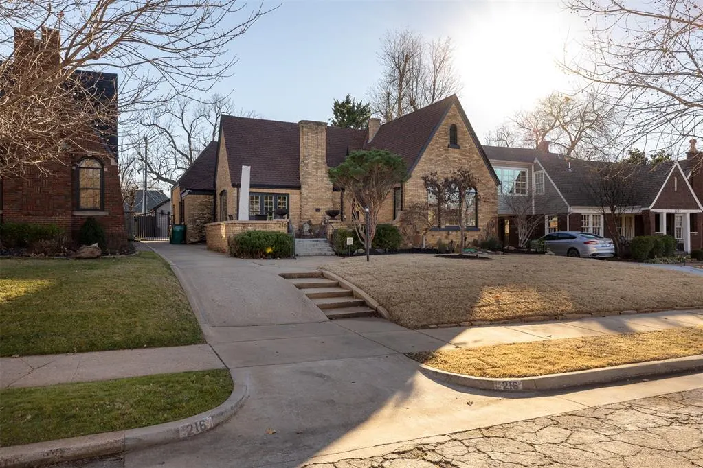 Photo 47 — 216 NW 33rd Street, Oklahoma City, OK 73118