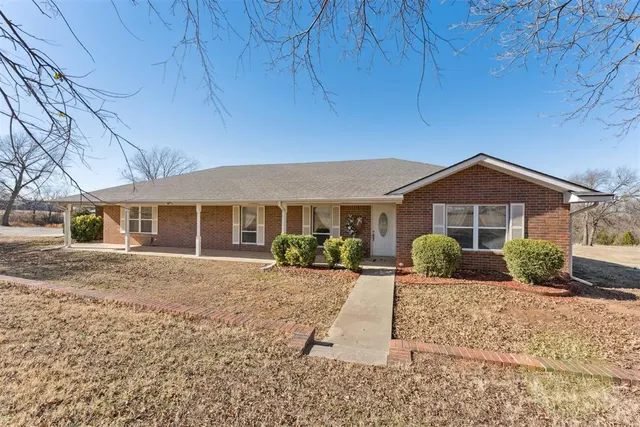 Photo 2 — 343753 Jeanne Creek Road, Meeker, OK 74855
