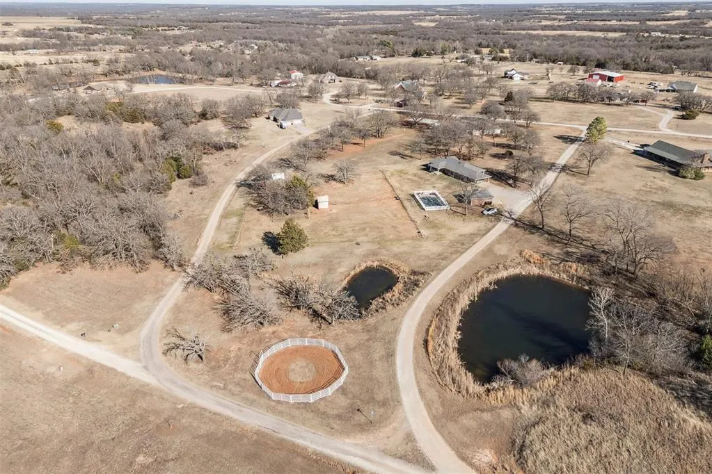 Photo 31 — 343753 Jeanne Creek Road, Meeker, OK 74855
