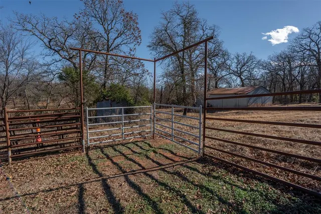 Photo 7 — 19573 W Juanita Lane, Tecumseh, OK 74873