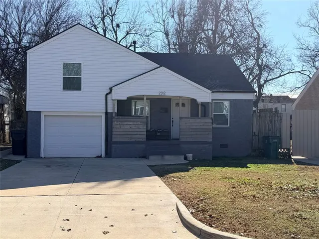 Photo 4 — 2312 Cashion Place, Oklahoma City, OK 73112
