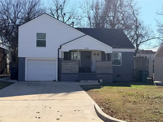 Photo 5 — 2312 Cashion Place, Oklahoma City, OK 73112