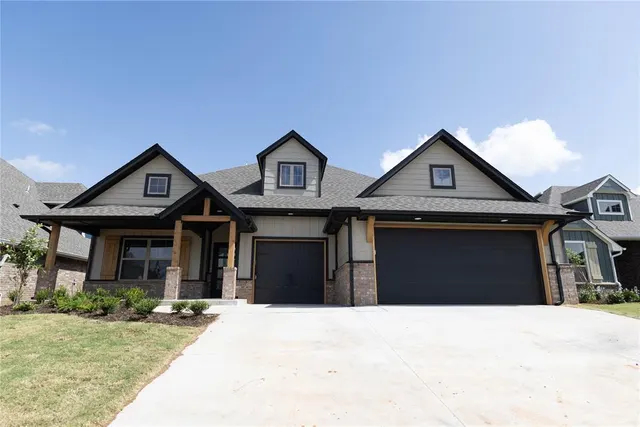 Front exterior — 9213 NW 86th Street, Yukon, OK 73099