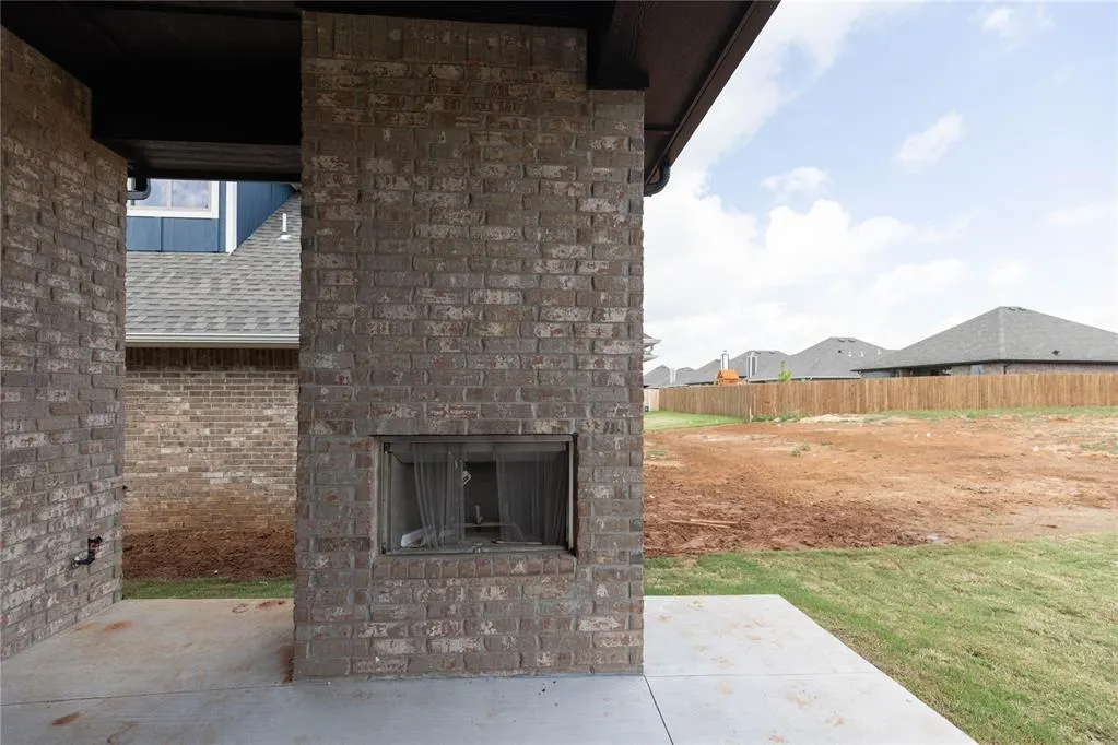 Photo 24 — 9213 NW 86th Street, Yukon, OK 73099